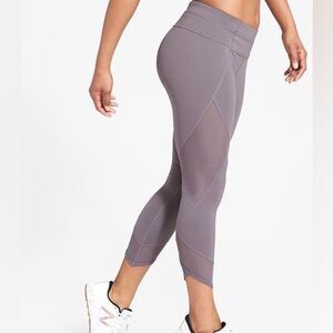 Athleta Aura Sonar Capri Leggings, in Light Purple/Grey, Size XS
